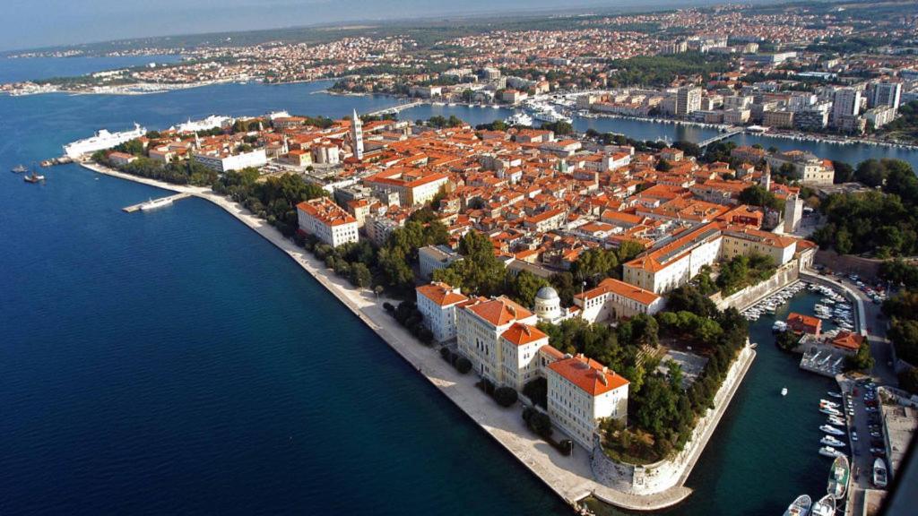 Studio Apartman Moonlight Zadar Bagian luar foto